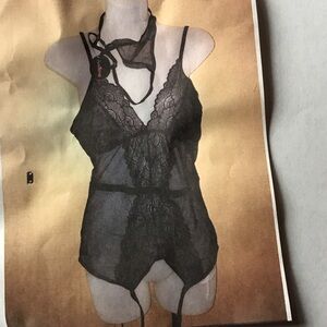 Elegant Black Lace Lingerie Set- Medium